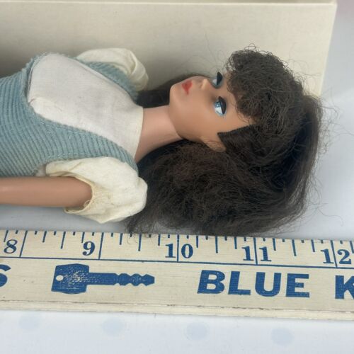 MUÑECA MIDGE BARBIE 1962 RARA de colección - cola de caballo morena con caja ropa original - Imagen 12 de 12