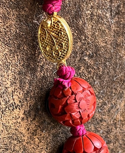 CHINESE Vintage 15.5mm CARVED CINNABAR BEAD Hand Knotted NECKLACE 29" Gold Clasp - Picture 3 of 7
