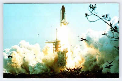 Space Shuttle Launch Kennedy Space Center Florida Unused Vintage Postcard AF26TS