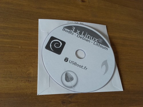 DVD LINUX : 3 x LINUX 32Bit DEBIAN BODHI LITHIUM LIVE & INSTALL VIEUX PC & MAC - Photo 2/18
