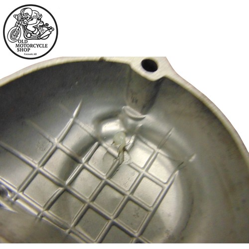 1973-75 YAMAHA DT/MX 250,360 LEFT CRANKCASE & OIL PUMP COVER - Picture 16 of 17