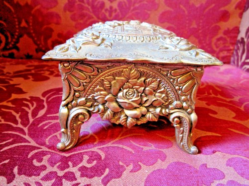 METALL SCHMUCK/SCHMUCKKÄSTCHEN VINTAGE VIKTORIANISCHE DAME ROSEN ROT FILZFUTTER VERZIERT - Bild 7 von 12
