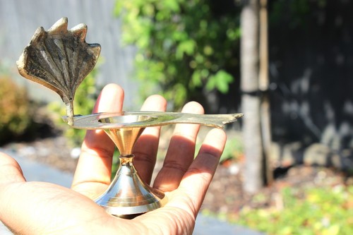 YONI HOLDER SHALIGRAM SHIVA LINGAM LINGHAM STONE HINDU PUJA STAND 5 NAAG BRASS - Foto 5 di 5