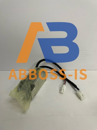 NEW Omron R88M-G10030H-S2 AC Servo Motor - Picture 3 of 5