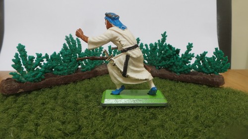 BRITAINS DEETAIL 7790 ZERLEGTE ARABISCHE ERSATZFIGUR MADE IN ENGLAND - Bild 2 von 3