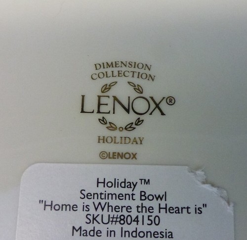 New Lenox Holiday Sentiment Bowl Home is Where the Heart Is Holly Christmas - Picture 5 of 5