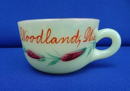 UG Uranium HEISEY Custard Glass Cup - WOODLAND Wisconsin WI Souvenir