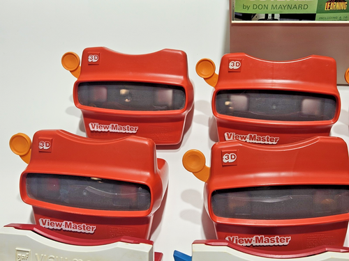 Vintage View Master Lot of 12 w/ Lots of Slides and Case Space Animals Disney - Picture 5 of 17