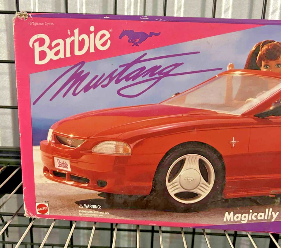 Coche Mustang Barbie Red Expansion 1994 vintage en caja original Foto 2 de 4