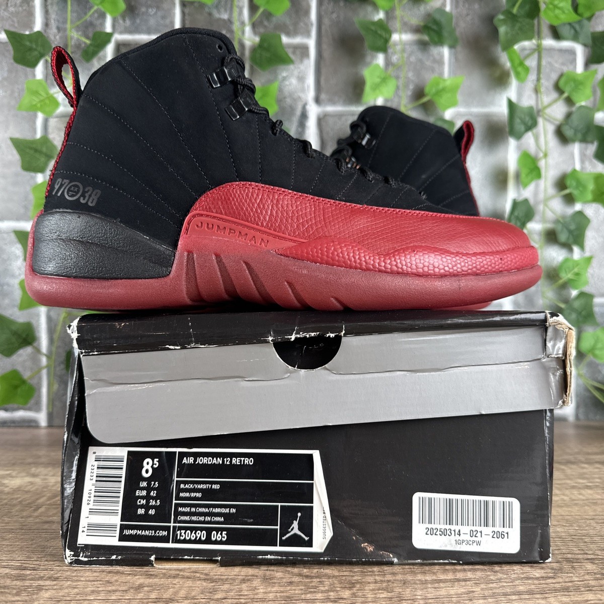 Size 8.5 - Air Jordan 12 Retro 2009 Flu Game for sale online Size 8.5 - Air Jordan 12 Retro 2009 Flu Game for sale online