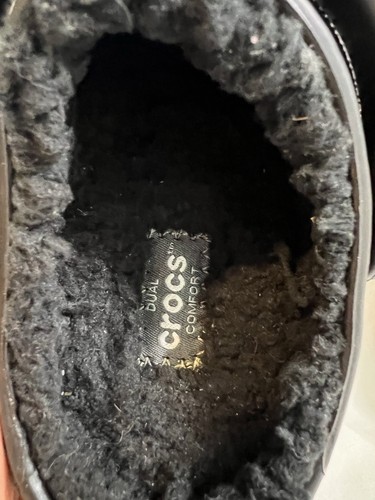 CROCS New Youth Black Fleece Lined Size 9 NWOT Furry - Picture 7 of 7