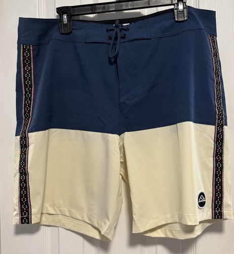 REEF Men’s Size 36 Swim Board Shorts Trunks Navy and Cream Color Block
