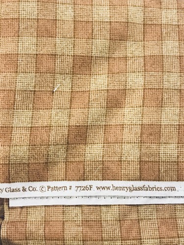 "Flannel Essentials VI" The Buggy Barn para Henry Glass & Co. #7726F 38”x42” - Imagen 2 de 3