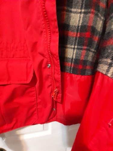 WOOLRICH Scheunenmantel Damen Gr. Medium Jacke rot grün Wolle Tartan kariert trendy - Bild 11 von 20