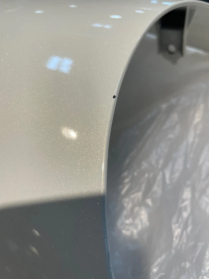 SUZUKI GSX1300R 2008-2011 HAYABUSA 94661-15H00-YPA cubierta OEM Foto 3 de 3