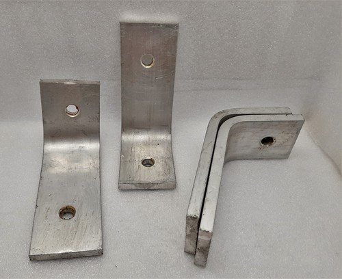Aluminium Flat Bar Plate 60mm x 9mm, bended 90 degree, busbar elbow, predrilled - Picture 1 of 4