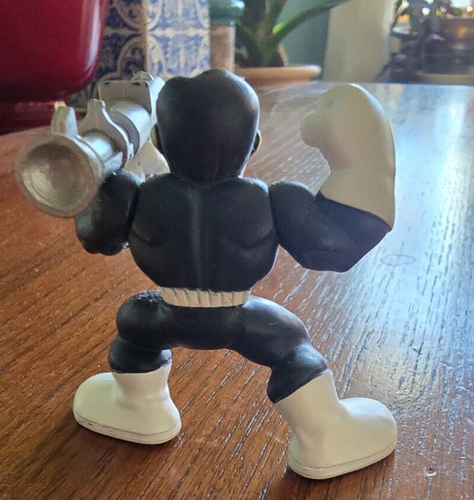 Marvel Super Hero Squad Mini Storm, Punisher, + Hasbro X-Men 2006-2007 movible - Imagen 31 de 50