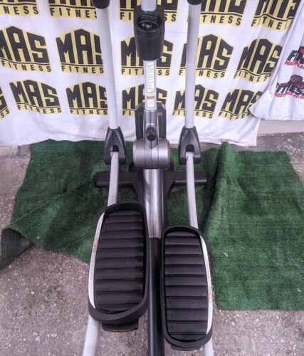 NordicTrack SpaceSaver SE7i Folding Cross Trainer NEW MODEL RRP £999 - BOXED - Picture 4 of 11
