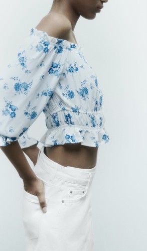 ZARA Damenbluse mit Blumenmuster (blau + weiß, US M/EUR M) - Bild 5 von 11