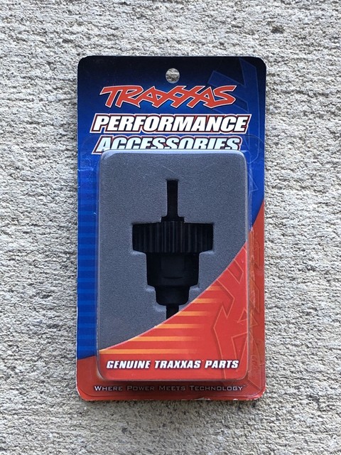 Traxxas TRA5614 Center Differential/Diff Kit: 1/10 E-Revo, E-Maxx | eBay