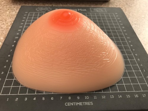 ELMIKA Silicone Breast Forms Triangle for Crossdresser Trans Mastectomy D cup - Picture 3 of 5