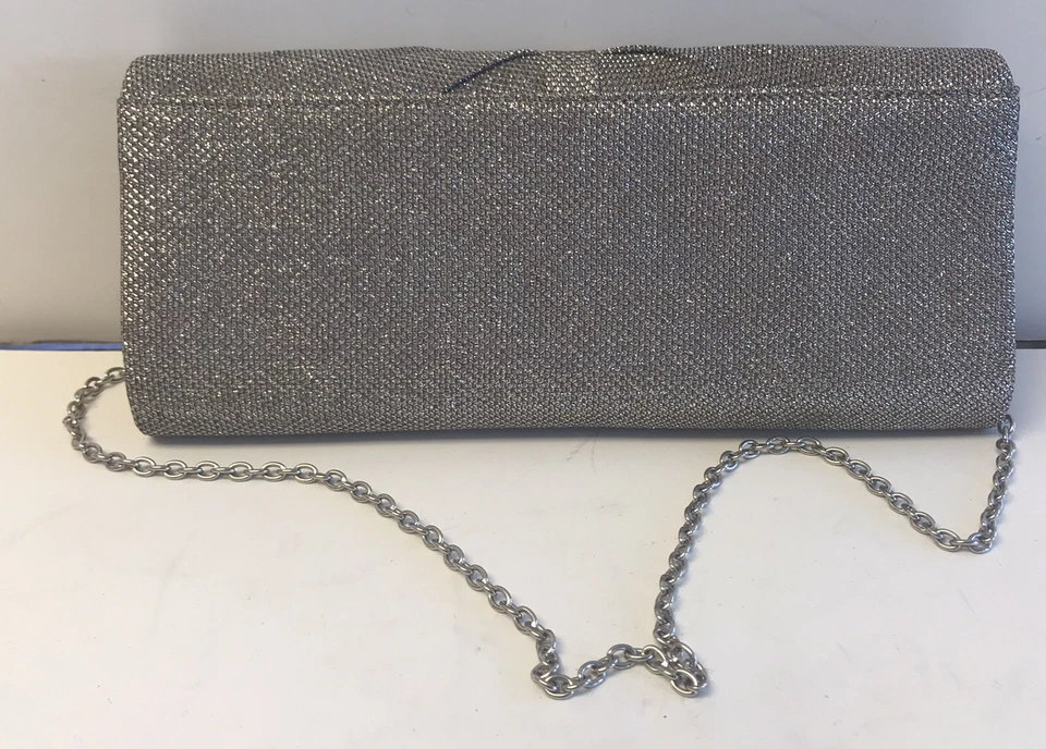 Винтажная женская вечерняя сумка Jessica McClintock с серебряным ремешком на цепочке - Изображение 2 из 4