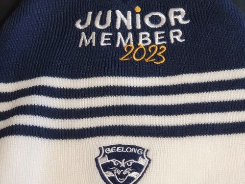 Kids' AFL Geelong Cats 2023 Football Club Beanie Junior member. Children's Size - Picture 6 of 6