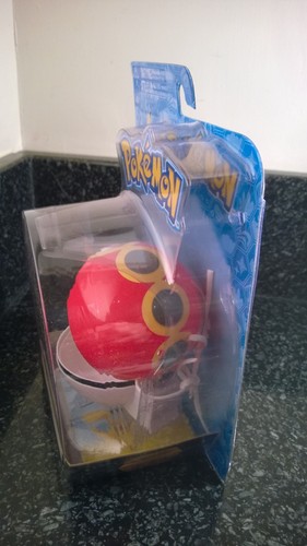 Pokemon Tomy Clip & Carry Clip On Pikachu Figure Repeat Ball Poke Ball Carded - Picture 5 of 6
