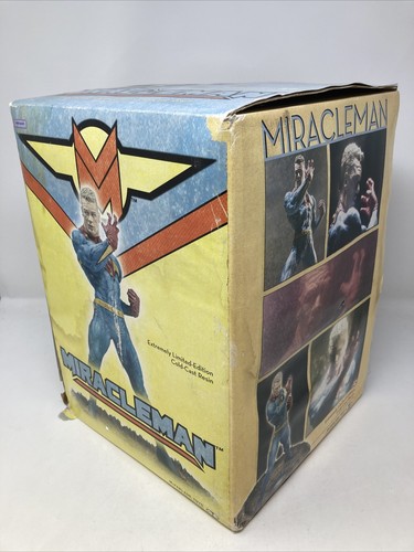 Miracleman Statue Cold Cast Resin McFarlane 2003 - Damaged Box - Picture 1 of 10