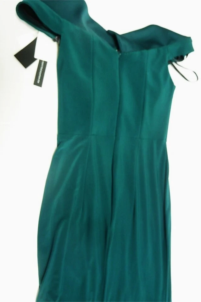 Maxi Vestido de Noche Bloomingdales, Hunter Verde Apertura Frontal con Etiquetas Talla 2 Foto 2 de 4