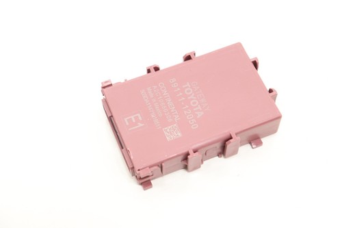 2020 - 2022 TOYOTA COROLLA DASH NETWORK GATEWAY CONTROL MODULE OEM 8911112050 - Picture 2 of 10