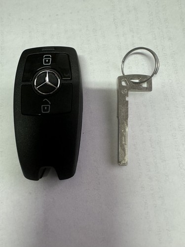 Mercedes Benz Keyless Remote fob it was for a 2023 passenger sprinter - Picture 3 of 3