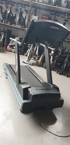 Cleaned /Serviced Life Fitness 9500hr Treadmill Next Generation - Picture 11 of 24