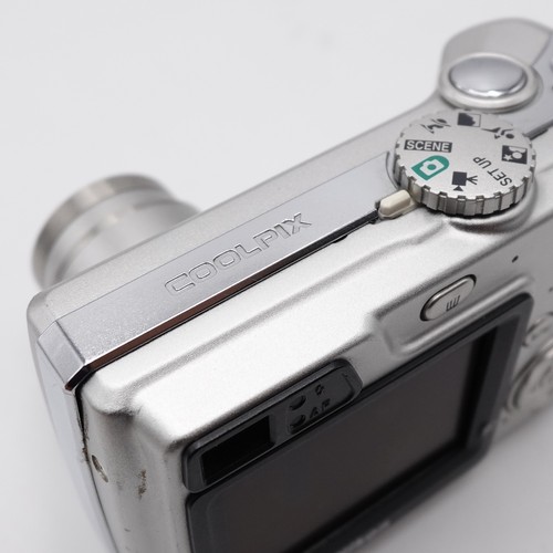 Nikon Coolpix 5900 Digitalkamera 5.1MP silber getestet funktioniert - Bild 9 von 16