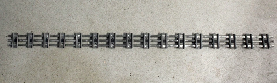 14 Pieces - 40" K-Line - O Gauge 3-Rail Track (Black Tie) - Image 3 of 4