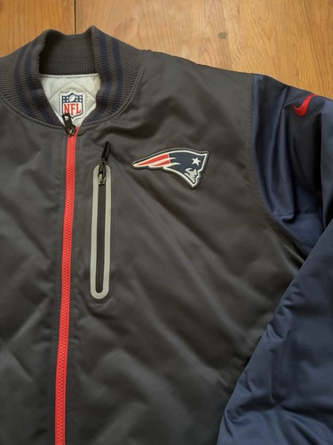 NUEVA INGLATERRA Patriots NIKE ON-Field Destroyer Chaqueta Reversible Talla XXL - Imagen 9 de 12