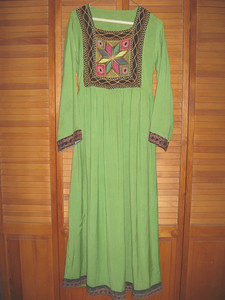 Vtg 1978  Afghan Handmade Rayon Dress 32" waist sz Medium
