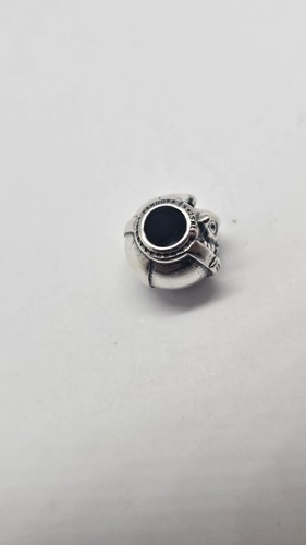 Pandora x Star Wars Baby Yoda Grogu & Crib Charm 799511C01 - Picture 3 of 6