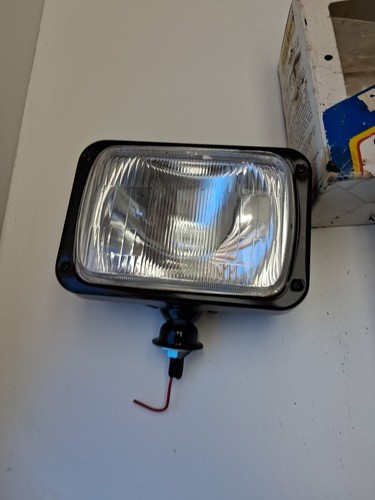 3 Explorer Off Road Lighting Long Range 100 Watt (New Display) - Picture 2 of 19