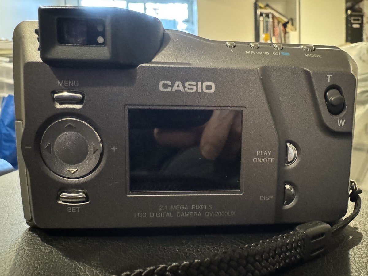 カシオ、「QV-2000UX」実写画像