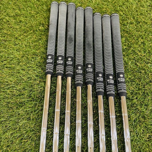 Titleist DCI 990 Iron Set 3-PW 8pc Dynamic Gold S200 Steel Shaft Right Handed M - Picture 8 of 8