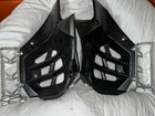 Picture 2 of 4