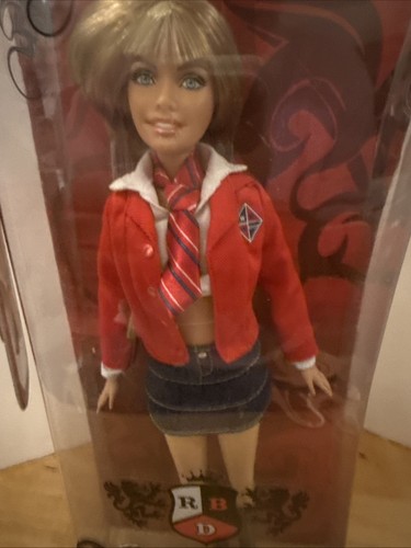 RARE Barbie Rebelde (RBD) Telenovela Mia Colucci Doll Singer Actress. New In Box - Picture 4 of 11