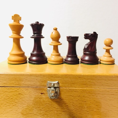 Rare Vintage French Chavet Wooden Chess set Pieces Boxed 3.25" King A3 - Picture 2 of 21