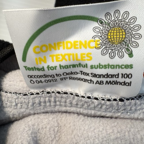 BabyBjorn Bezug für vordere Babytrage schwarz Fleece mit abnehmbarer Kapuze EUC - Bild 10 von 11