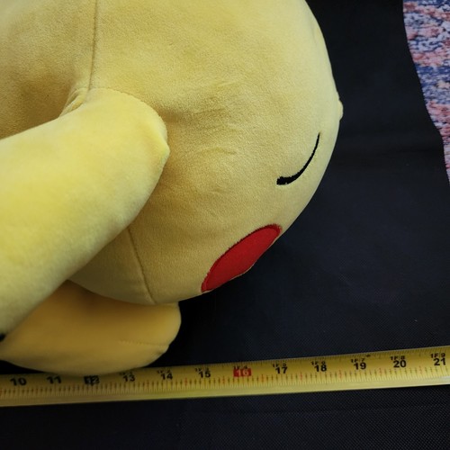 Pokemon 18” Sleeping Pikachu Suave Jumbo Grande Peluche Almohada Buddy Nintendo 2021 - Imagen 5 de 12