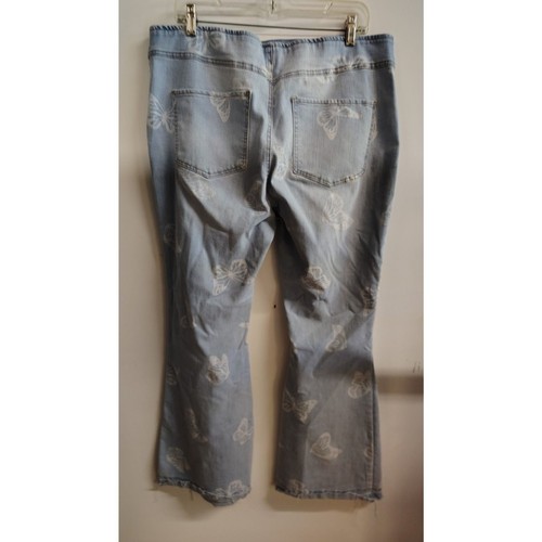 NB Light Wash Butterfly y2K inspired Print Flare Jeans XXL - Picture 3 of 7
