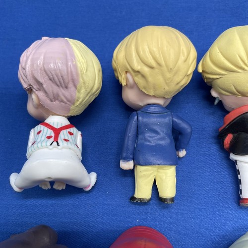 BTS Figures Lot Of 8 Mini Idol Doll K Pop Suga Jung Kook Jimin Jin 2.5in Mattel - Imagen 14 de 17