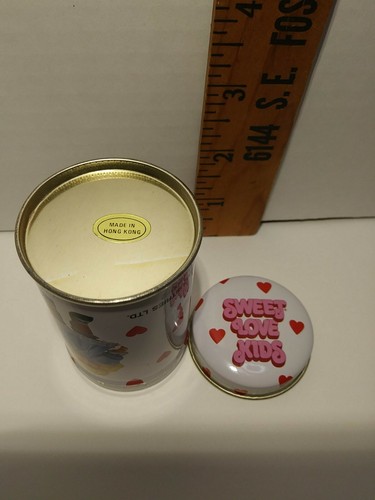 Vintage 1984 Sweet Love Kids Storage 2.5 Inch Tall Gifting Tin. - Picture 12 of 12