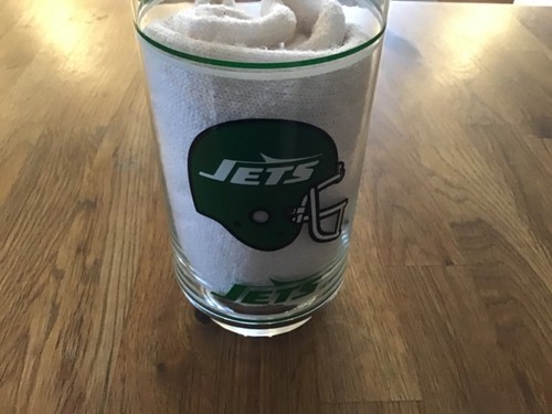 N.Y. Jets NFL Football 1980's Era Collectors Drinking Glass - Mobil Giveaway - Picture 2 of 3
